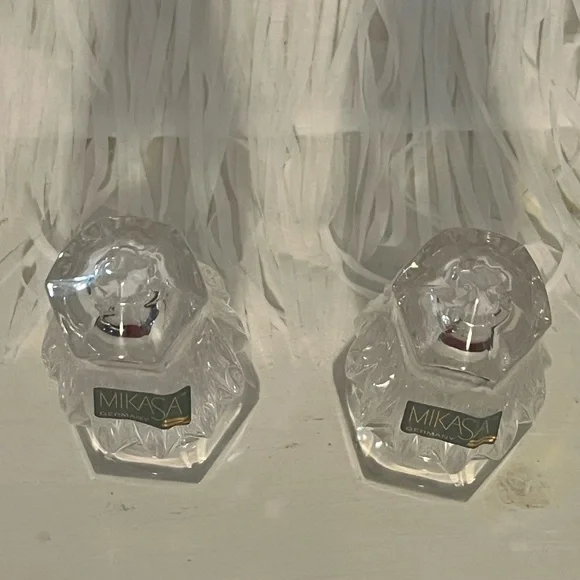Mikasa Crystal Icicles Salt & Pepper Shakers Set.  Excellent condition! - Picture 7 of 9